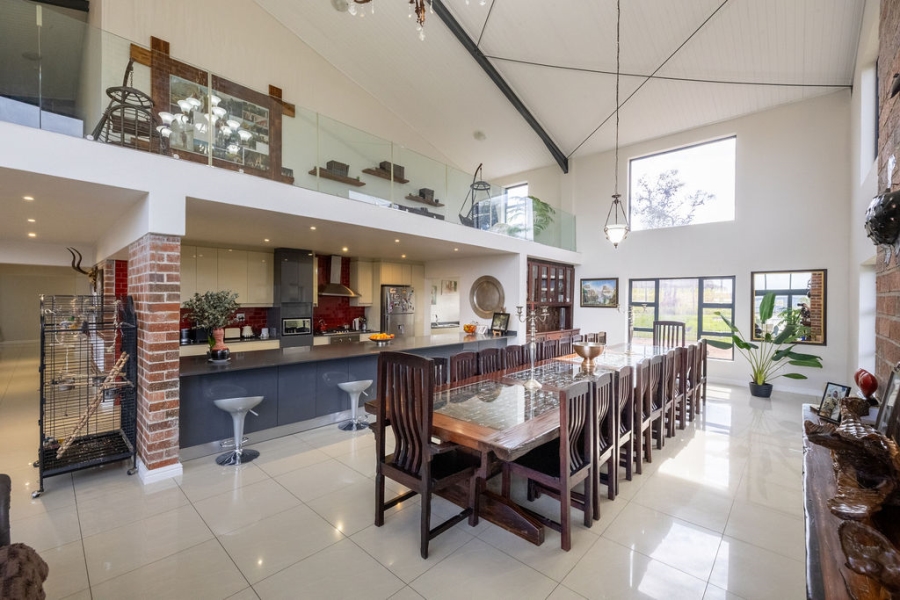 6 Bedroom Property for Sale in Stellenbosch Farms Western Cape